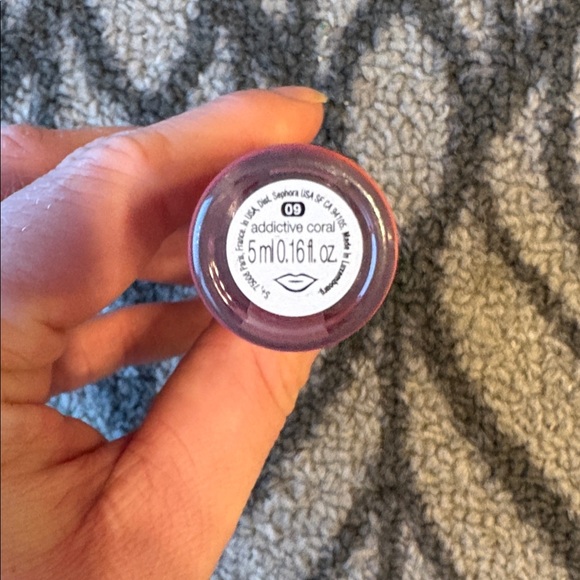 NEW Sephora Glossed Vinyl Lippie in Addictive Coral Full Size - Picture 4 of 4